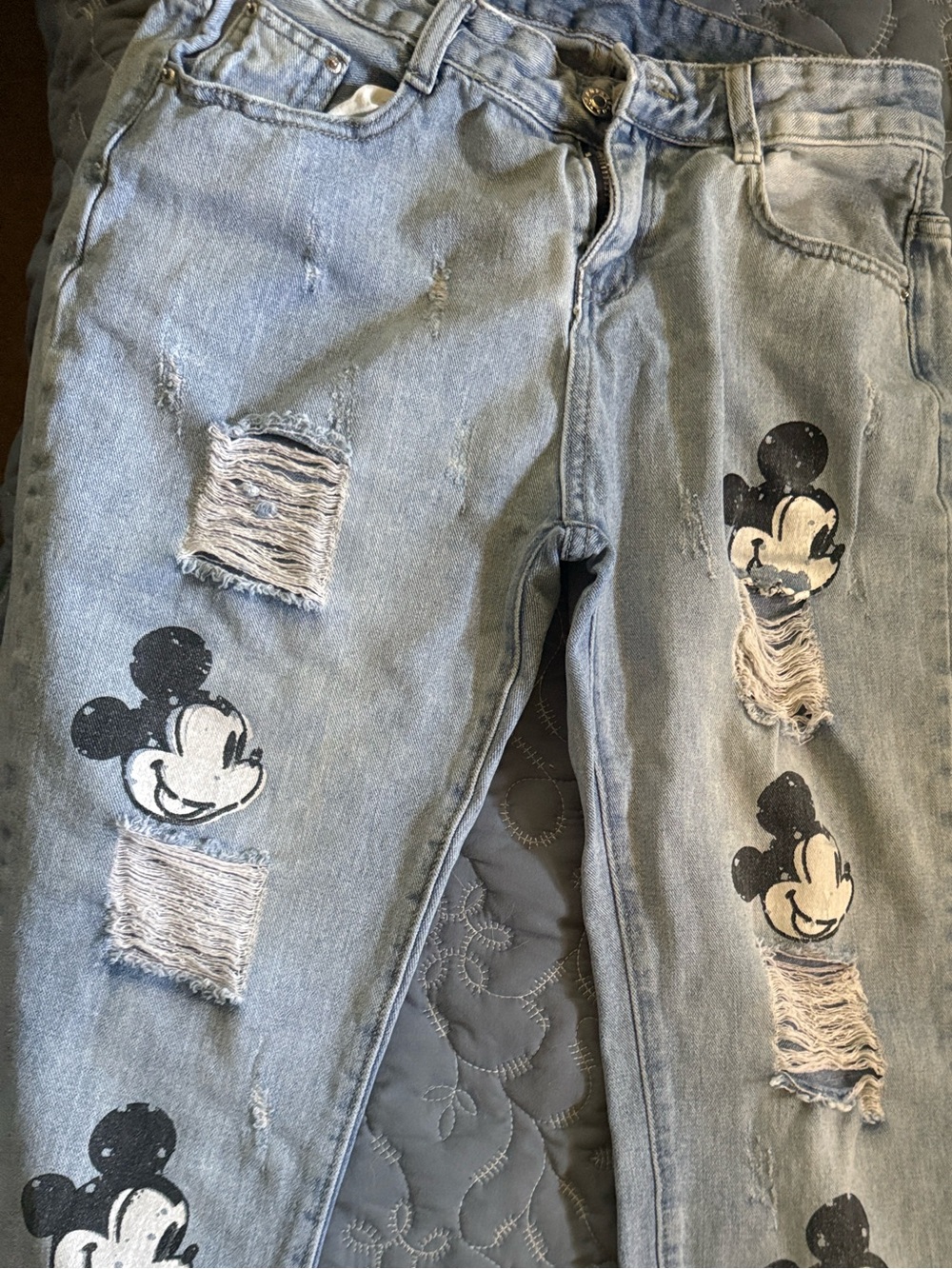 Relaxed Light Blue Distressed Women’s Jeans with Mickey Mouse Print